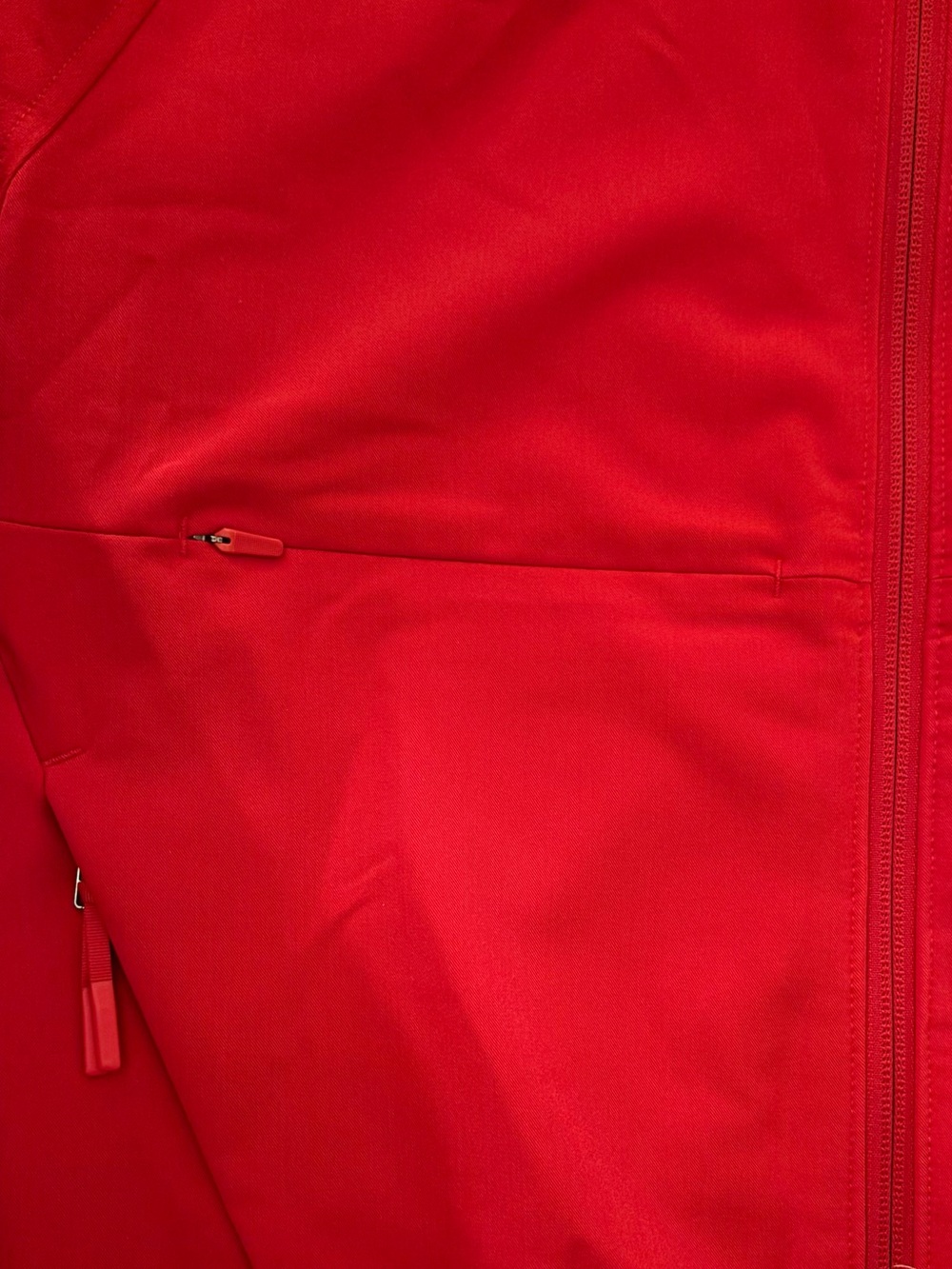 FIGS Sydney Scrub Jacket Winning Red Size XS NWOT - Picture 6 of 12